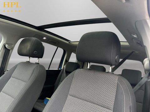 Volkswagen Touran 1.5 TSI EVO SE Family MPV 5dr Petrol DSG Euro 6 (s/s) (150 ps) 18
