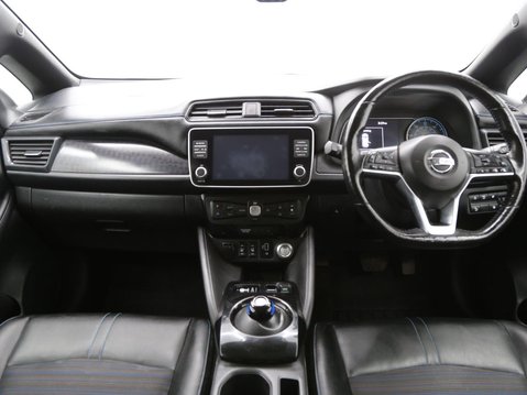 Nissan LEAF 40kWh N-Connecta Auto 5dr 9
