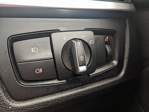 BMW 3 Series 320D LUXURY 23