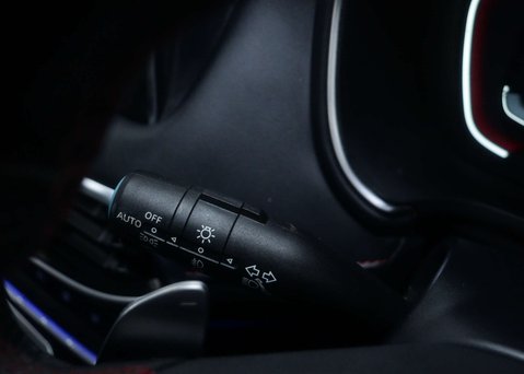 MG HS 1.5 MG HS Exclusive Semi-Auto 5dr 33