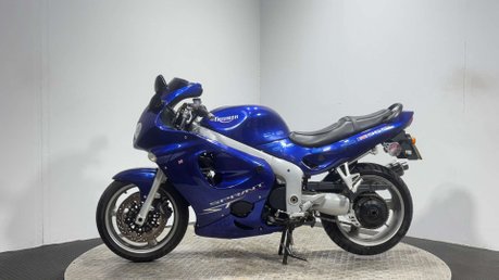 Triumph Sprint 2002 27K RUNNING PROJECT BIKE SPARES OR REPAIR SPORTS TOURER 4