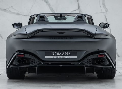 Aston Martin V8 Vantage ROADSTER 11