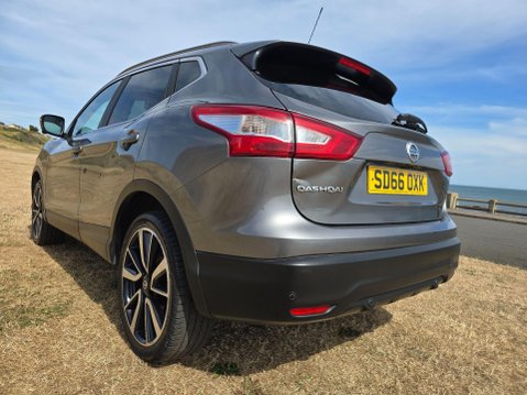Nissan Qashqai 1.5 dCi Tekna 2WD Euro 6 (s/s) 5dr 4