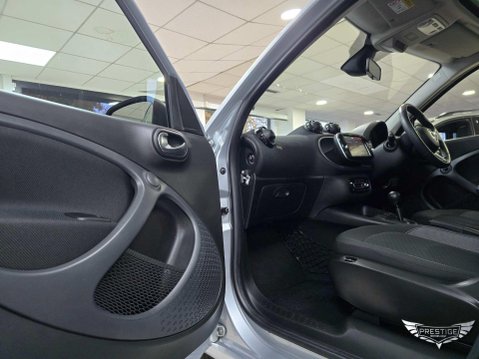 Smart Forfour 17.6kWh Premium Auto 5dr (22kW Charger) 47