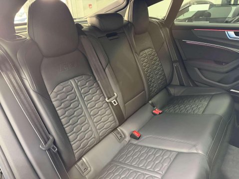 Audi RS7 4.0 TFSI V8 Carbon Black Sportback 5dr Petrol Tiptronic quattro Euro 6 (s/s 47