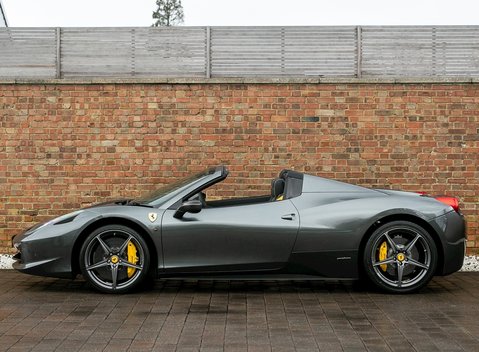 Ferrari 458 Spider 2