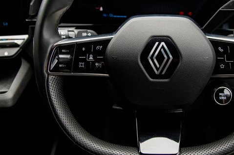Renault Megane TECHNO 18