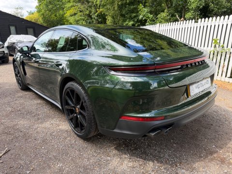 Porsche Panamera 4 PDK 4
