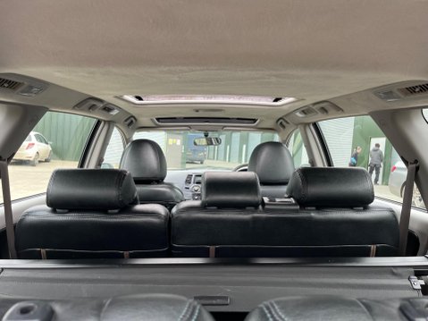 Mitsubishi Grandis 2.4 Elegance 5dr 7