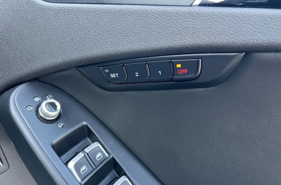 Audi A4 3.0 TDI QUATTRO BLACK EDITION AUTO 21