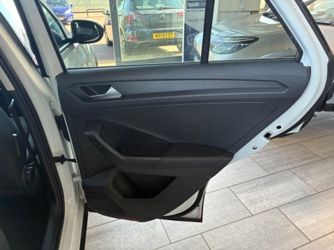 Volkswagen T-Roc 1.5 TSI Style DSG Euro 6 (s/s) 5dr 12