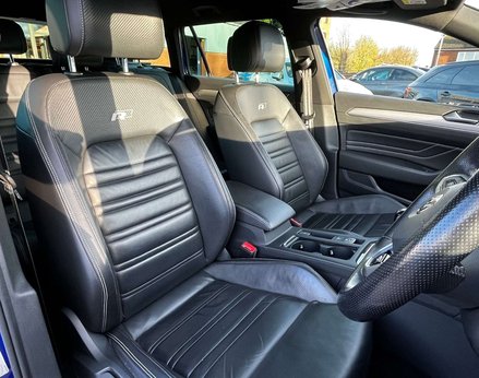 Volkswagen Passat 1.5 Passat R-Line TSi Evo 5dr 68