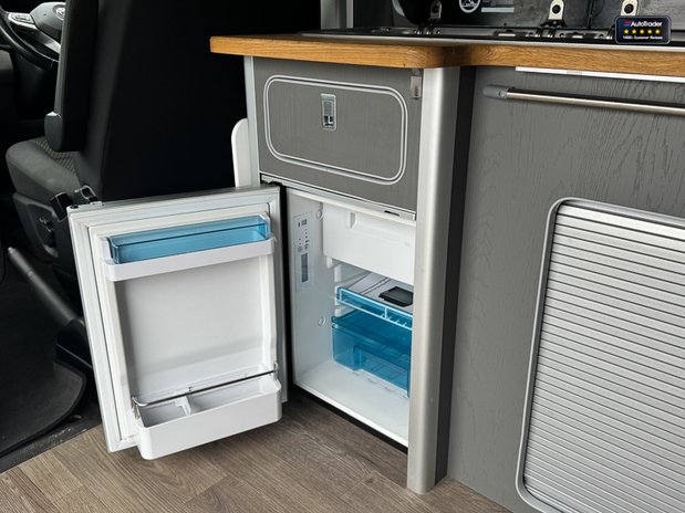 Volkswagen Transporter Highline|Camper|4 Berth|4 Belt|Pop Top|Kitchen|Euro 6 13