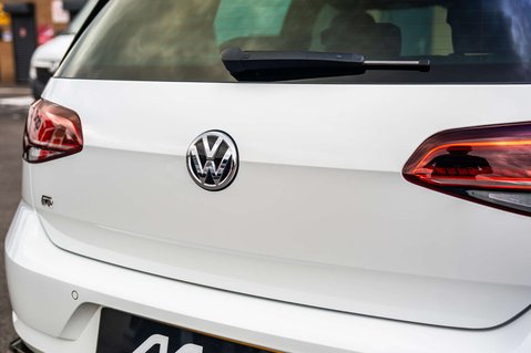 Volkswagen Golf 2.0 Golf R TSi Semi-Auto 4WD 5dr 55