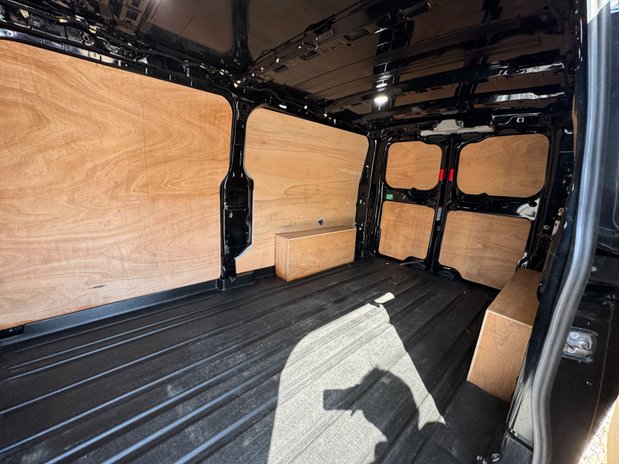 Ford Transit Custom LWB L2H1 [SOLD CM] Low Roof Limited 280 Air Con Alloys Camera Sensors EURO 11