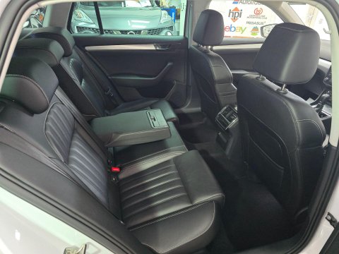 Skoda Superb 2.0 TDI SE Technology DSG Euro 6 (s/s) 5dr 18
