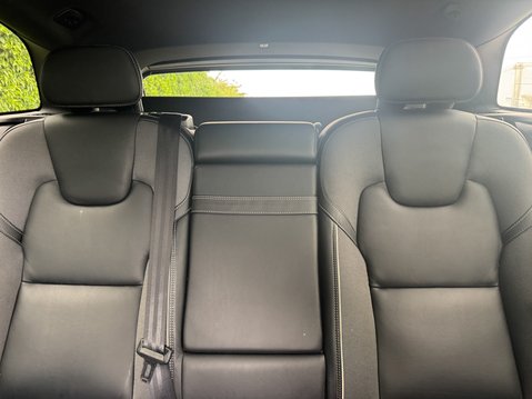 Volvo XC60 (Sold) 2.0h T8 Twin Engine 11.6kWh R-Design SUV 5dr Petrol Plug-in Hybrid A 9