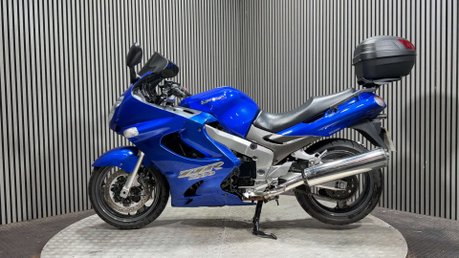 Kawasaki ZZR 2003 24K GOOD CLEAN CONDITION RUNNING PROJECT BIKE 4