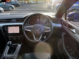 Volkswagen Passat 1.5 Passat R-Line TSi Evo 5dr 19