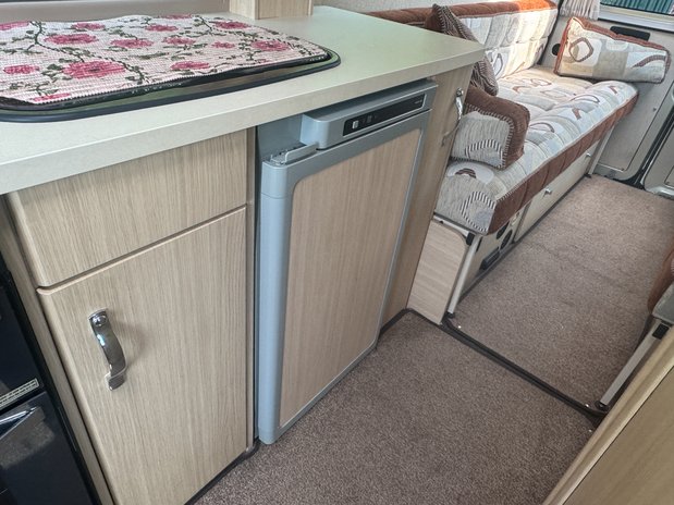 Auto-Sleepers Warwick Duo 2 Berth|2 Belt|Rear Lounge|Shower|Toilet|Vanlux 14