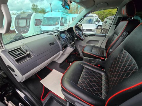 Volkswagen Campervan 27