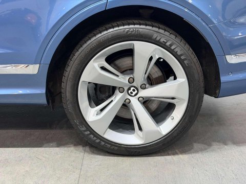 Bentley Bentayga 4.0 V8 SUV 5dr Petrol Auto 4WD Euro 6 (s/s) (550 ps) 35