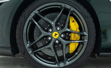 Ferrari Roma SPIDER 31