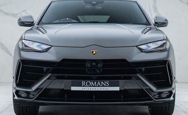 Lamborghini Urus S 5