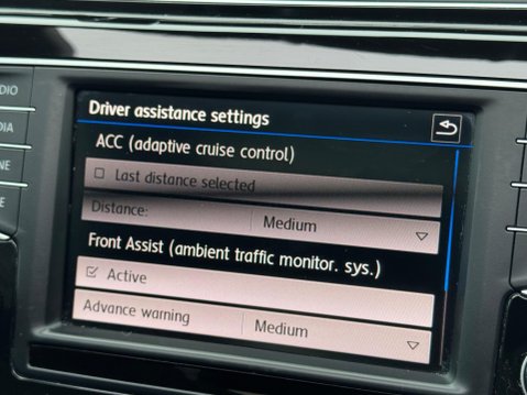 Volkswagen Touran 1.6 TDI BlueMotion Tech SE Family DSG Euro 6 (s/s) 5dr 27