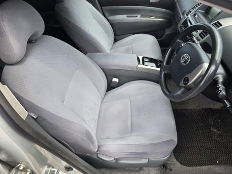 Toyota Prius 1.5 T3 Hatchback 5dr Petrol Hybrid CVT (104 g/km, 76 bhp) 8