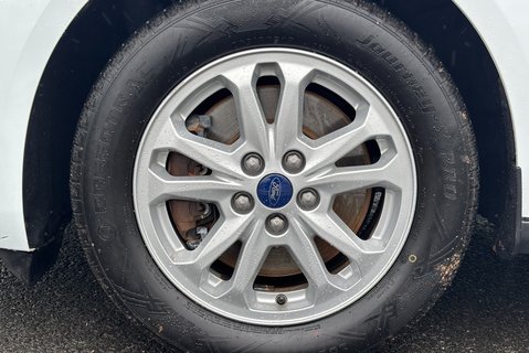 Ford Transit Connect 240 L2 Limited 120 ps Panel Van 27