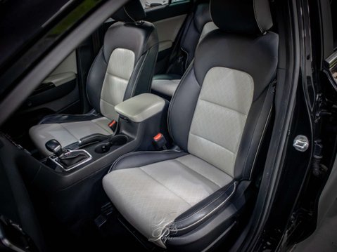 Kia Sportage 1.6 Sportage GT-Line Semi-Auto 4WD 5dr 24