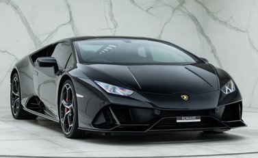 Lamborghini Huracan LP640-4 EVO 6