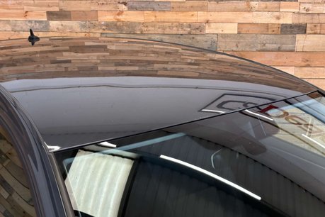 Volkswagen Golf 35.8kWh e-Golf Hatchback 5dr Electric Auto (136 ps) 18