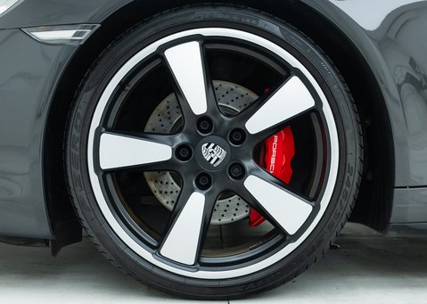 Porsche 911 50th Anniversary Edition (991)