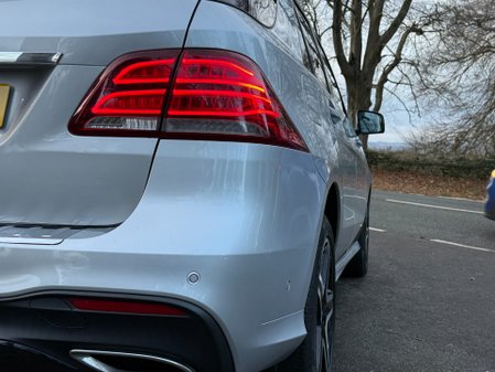 Mercedes-Benz GLE GLE 250 D 4MATIC AMG LINE 22