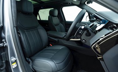 Land Rover Range Rover Sport D300 Autobiography 10