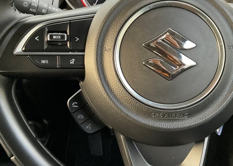 Suzuki Swift SZ-T DUALJET SHVS MHEV 25