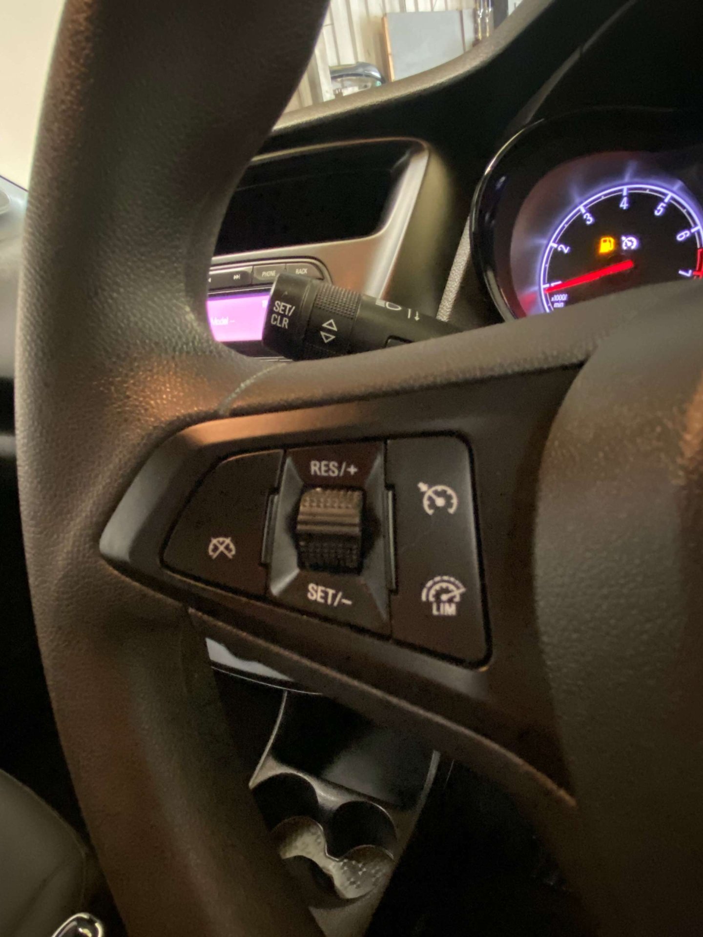 2018 Vauxhall Viva — image 16