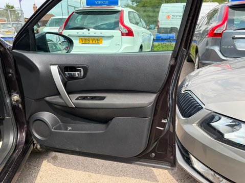 Nissan Qashqai 2.0 n-tec 2WD Euro 5 5dr 26