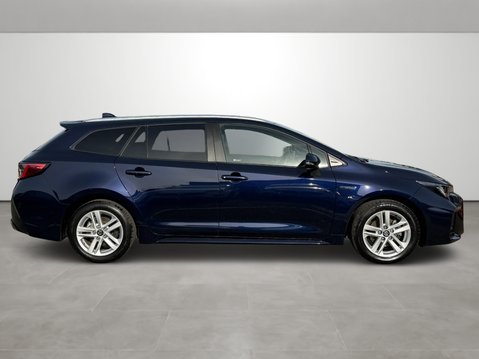 Suzuki Swace 1.8 Hybrid Motion 5dr CVT 11