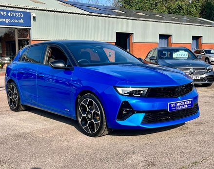 Vauxhall Astra 1.2 Astra Ultimate Turbo Auto 5dr 4