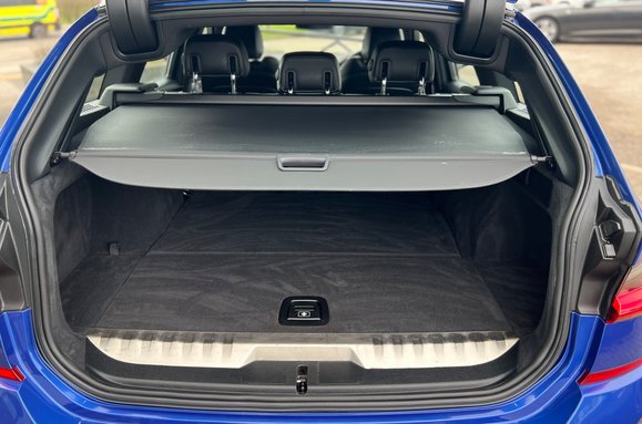 BMW 3 Series 330E M SPORT 47