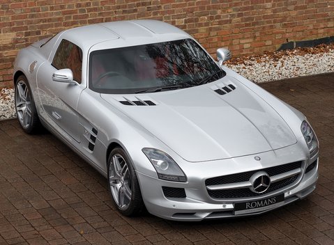 Mercedes-Benz SLS AMG 10