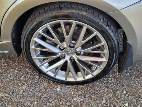 Lexus Is 300H PREMIER 14