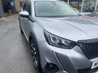 Peugeot 2008 PURETECH S/S ALLURE PREMIUM 4