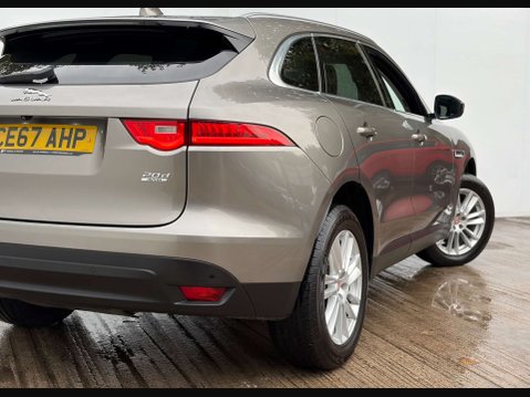Jaguar F-Pace 2.0 F-PACE Portfolio AWD D 4WD 5dr 36