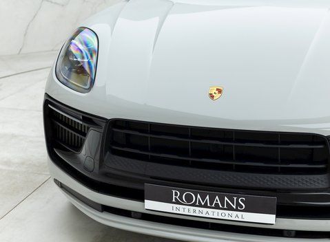 Porsche Macan GTS 23