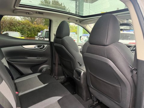 Nissan Qashqai 1.5 dCi N-Connecta Euro 6 (s/s) 5dr 21