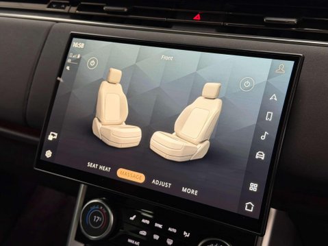 Land Rover Range Rover 3.0 P440e 38.2kWh SE SUV 5dr Petrol Plug-in Hybrid Auto 4WD Euro 6 (s/s) (4 32